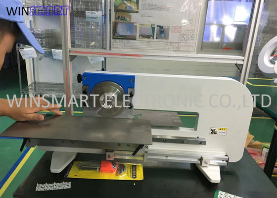 เครื่องตัดบอร์ด PCB 330 มม. พร้อมความเร็วในการตัดที่ปรับได้