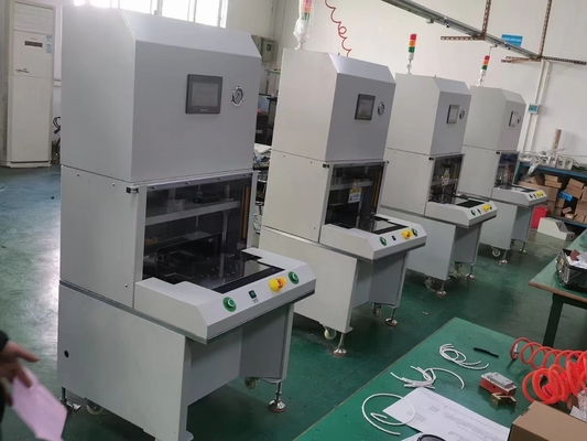 10 ตัน เครื่องเจาะ PCB หมุนเวียนเวลา 10S ปรับปรุงผลผลิต